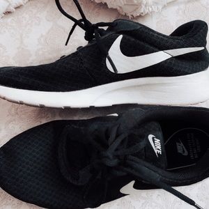 Women’s Nike running shoes